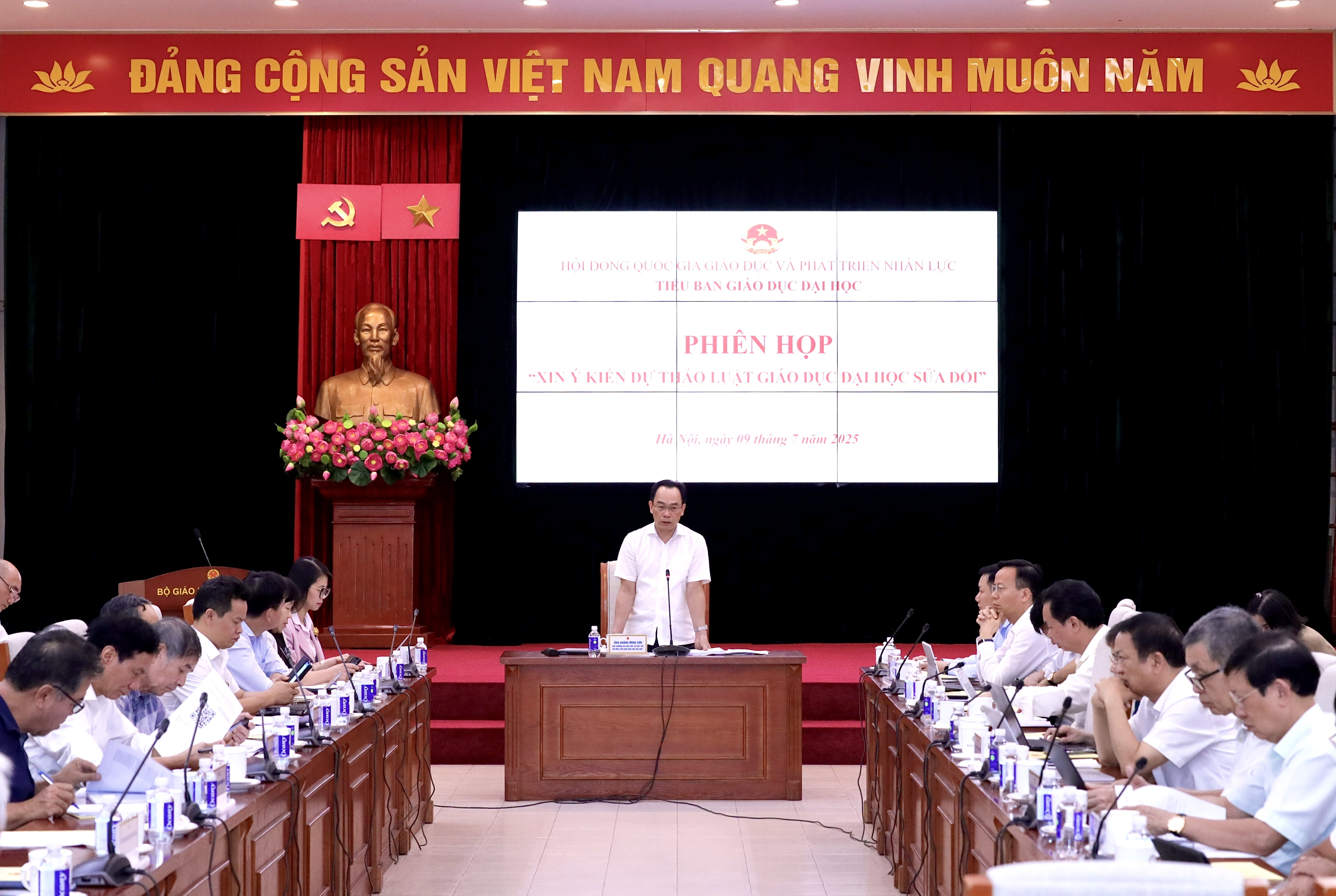 Tạo động lực, nguồn lực và không gian phát triển cho giáo dục đại học - ảnh 1