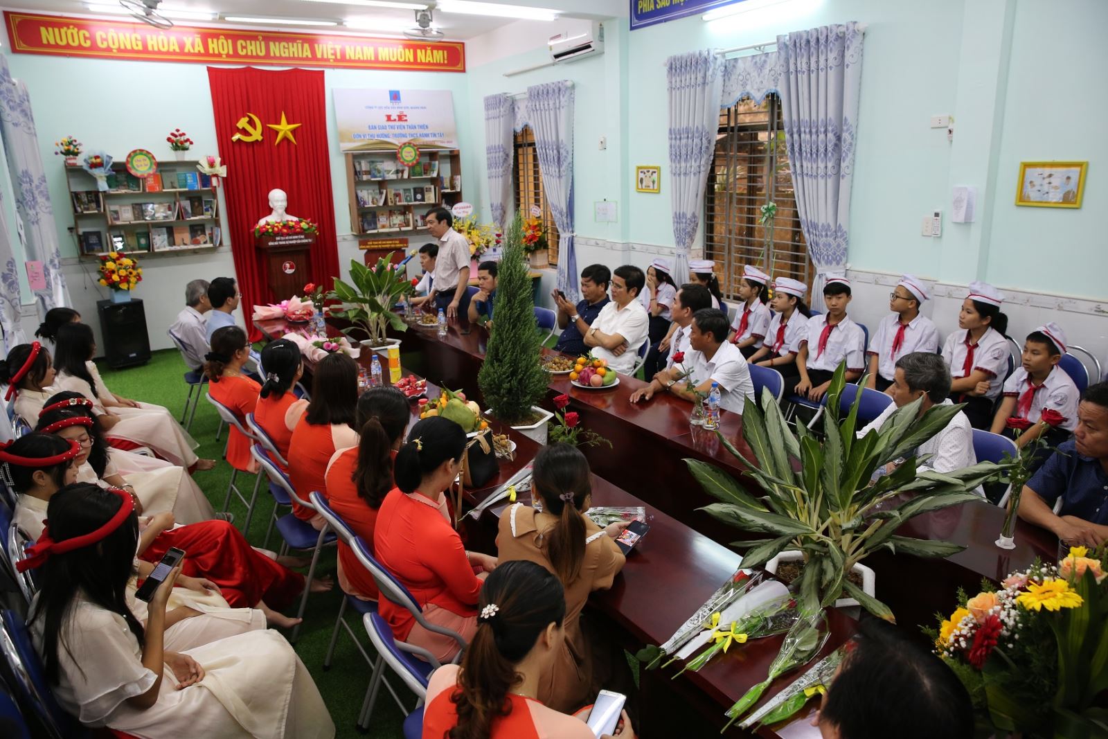 Khánh thành và bàn giao thư viện xanh trường THCS Hành Tín Tây do BSR tài trợ - ảnh 3