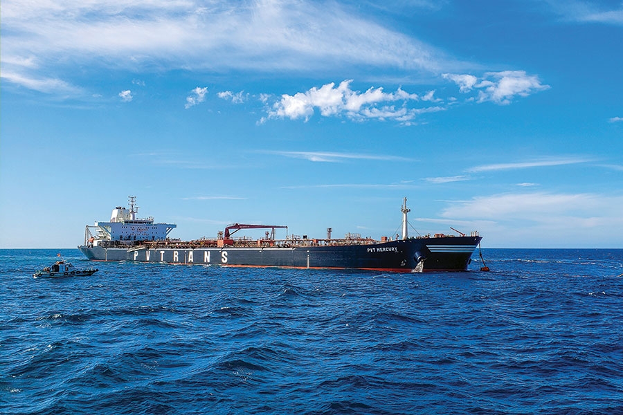 Biệt đội nhập dầu thô - ảnh 4