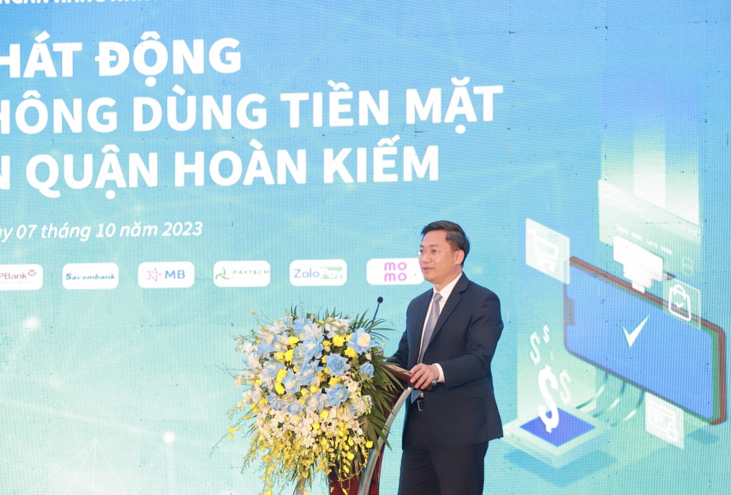 Phát động thanh toán không dùng tiền mặt: Phát động thanh toán không dùng tiền mặt: