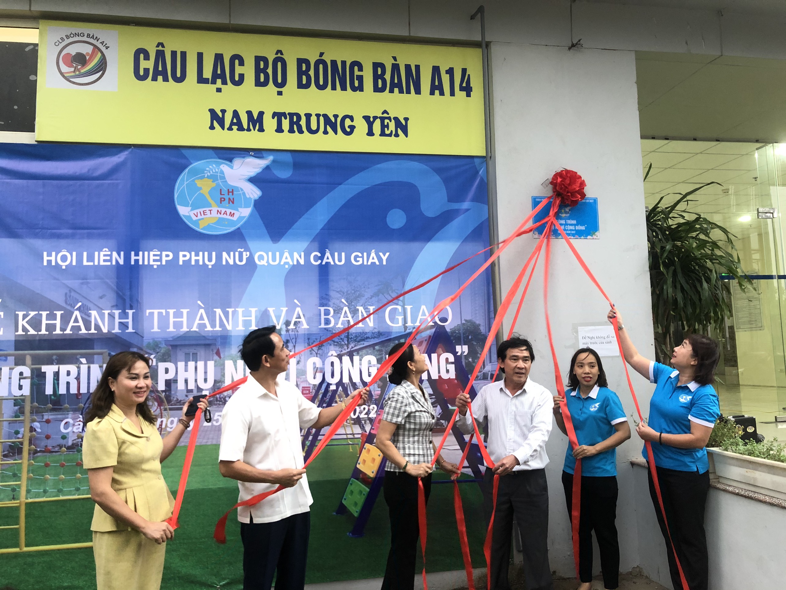 Hội LHPN quận Cầu Giấy khánh thành sân chơi cho trẻ em - ảnh 1