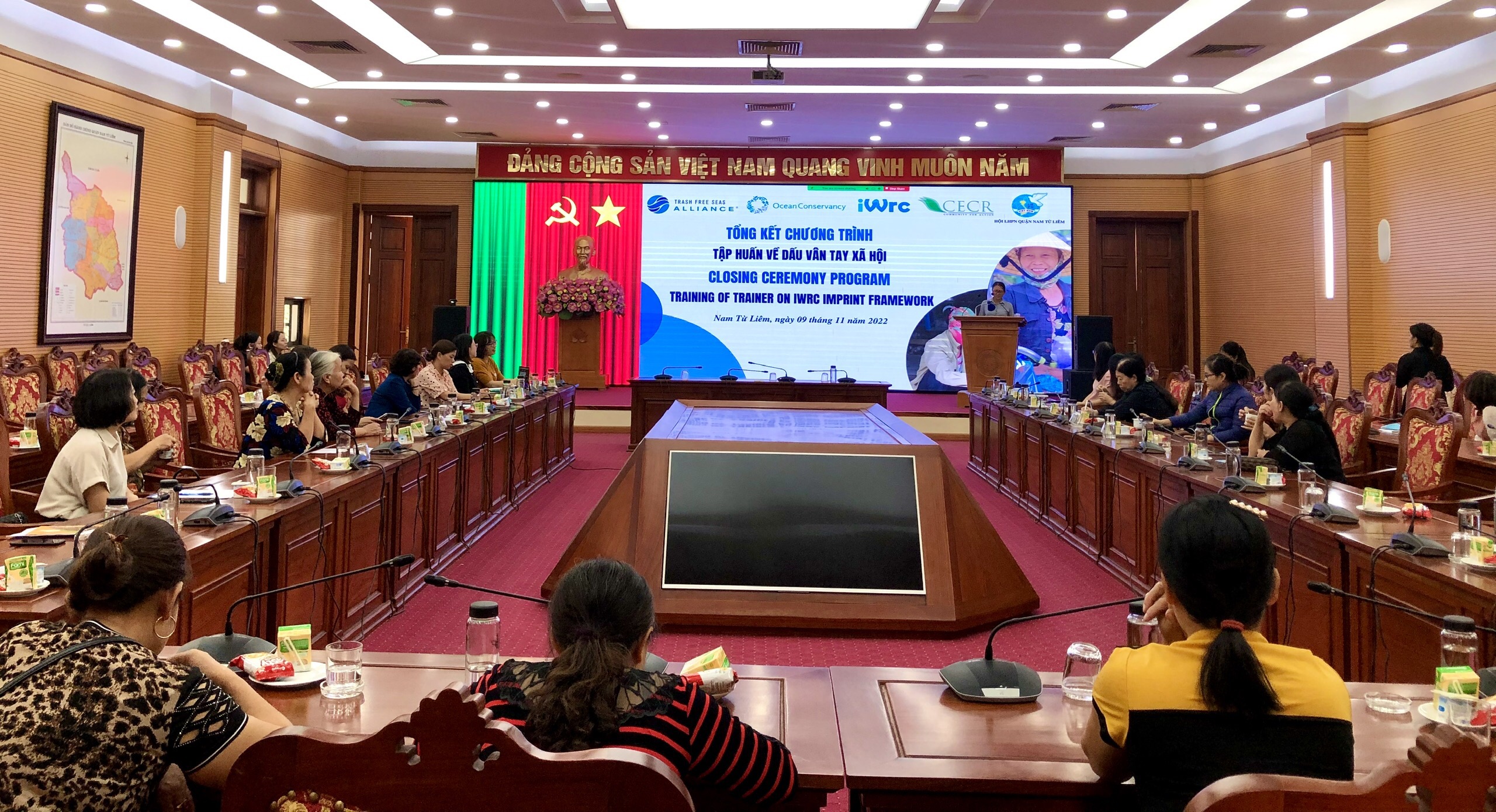 Phụ nữ ve chai sẽ góp phần bảo vệ môi trường bền vững - ảnh 3