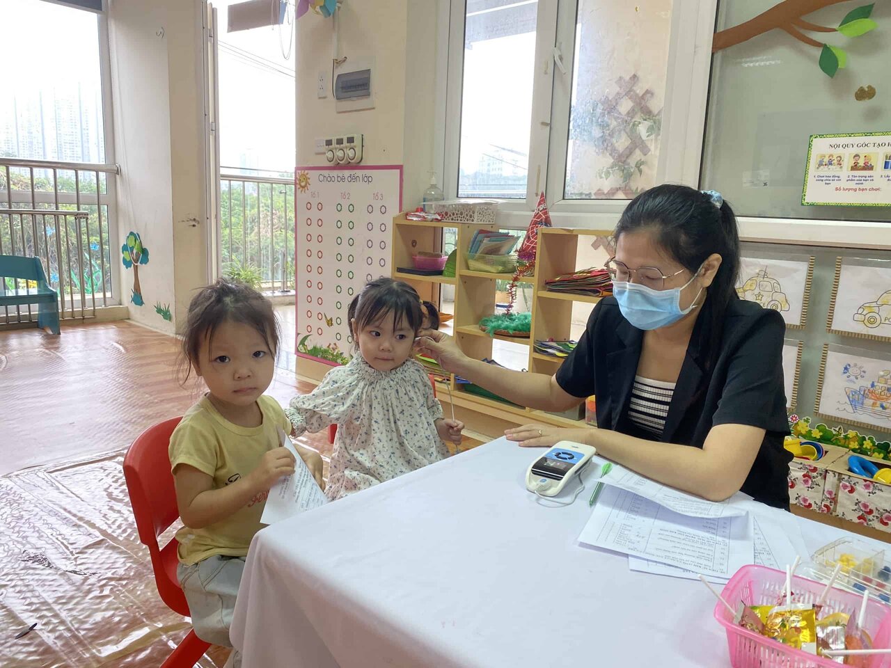 Quận Nam Từ Liêm: Khám khiếm thính cho trẻ em - ảnh 1