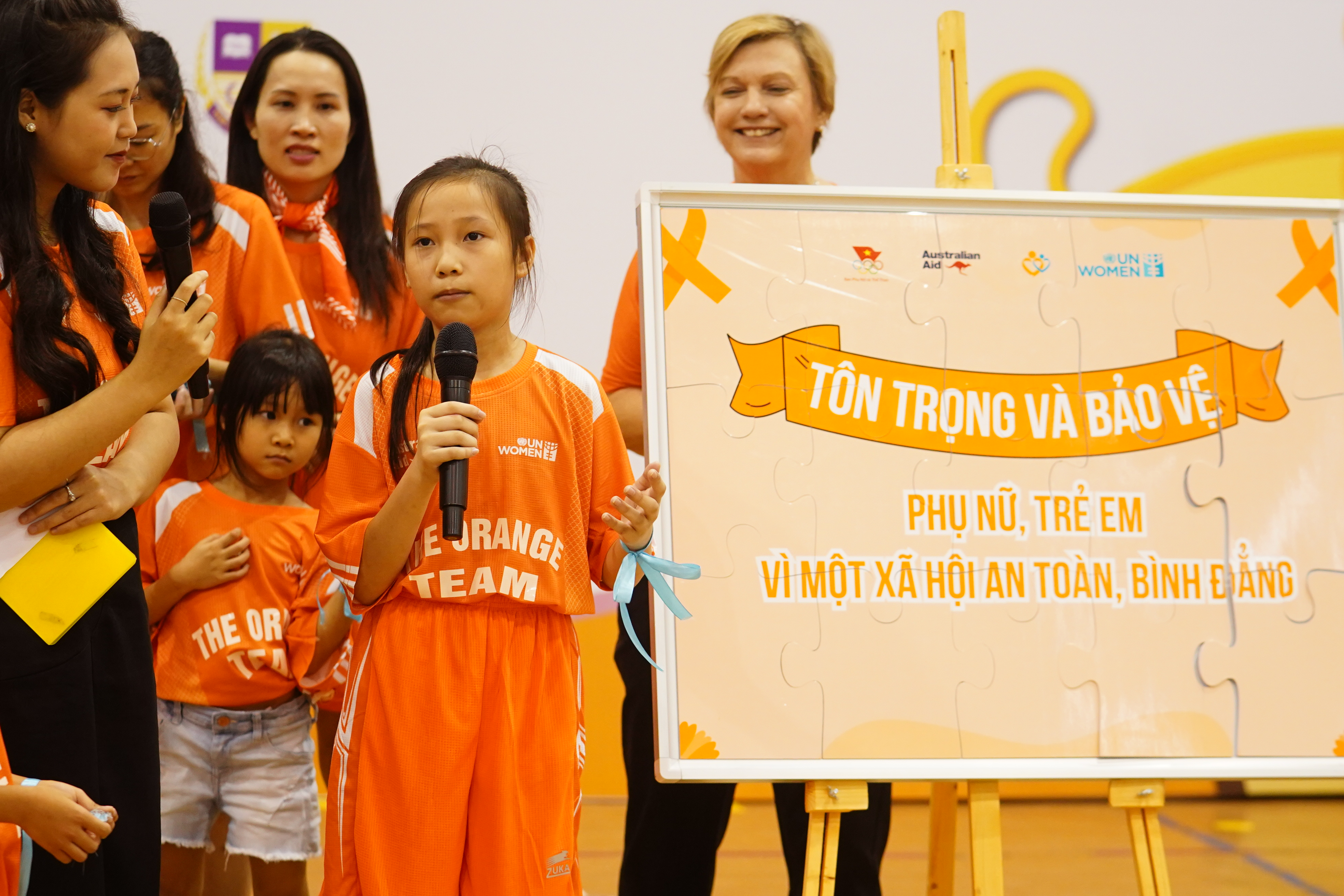 Lễ hội bóng đá chấm dứt bạo lực với phụ nữ và trẻ em - ảnh 1
