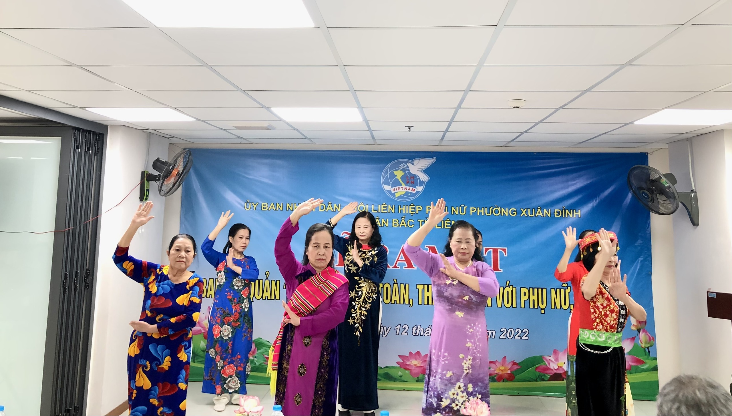 Hội LHPN quận Bắc Từ Liêm ra mắt ban tự quản chung cư an toàn - ảnh 7