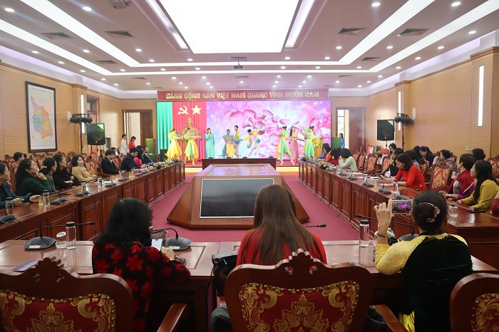 Hội LHPN quận Nam Từ Liêm: Một năm chú trọng hướng về cơ sở - ảnh 1
