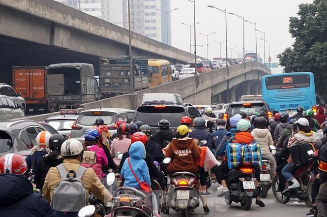 Các số điện thoại đường dây nóng về hoạt động vận tải dịp nghỉ Tết Nguyên đán - ảnh 1
