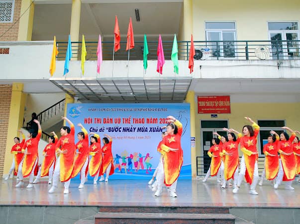 Hội LHPN quận Cầu Giấy: Rộn ràng với Hội thi Dân vũ