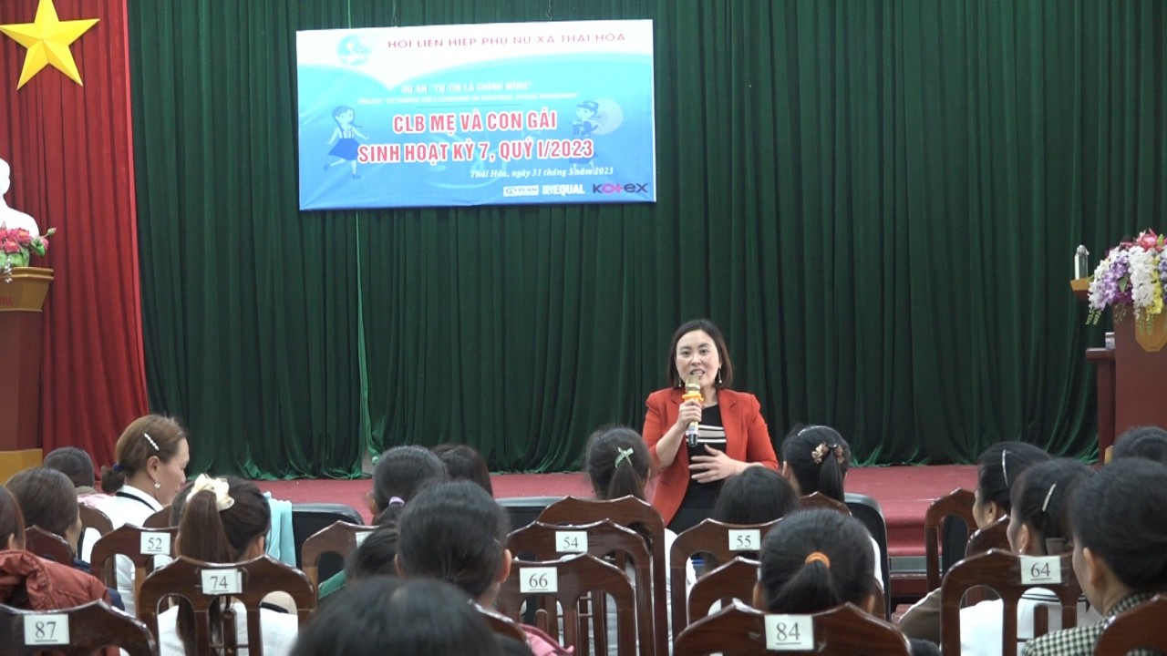 Trang bị kỹ năng sống từ Câu lạc bộ “Mẹ và con gái“ - ảnh 1