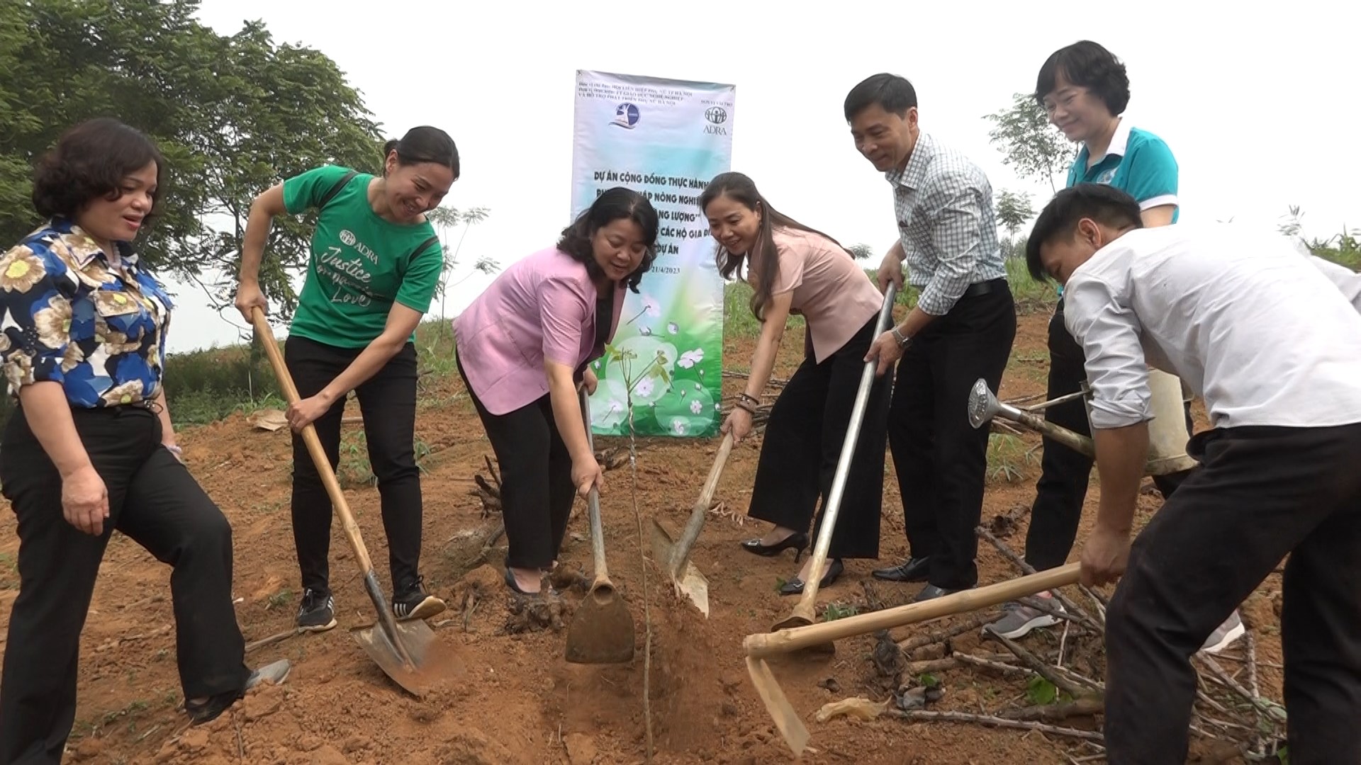 Hỗ trợ hội viên phụ nữ cây giống phát triển kinh tế - ảnh 3