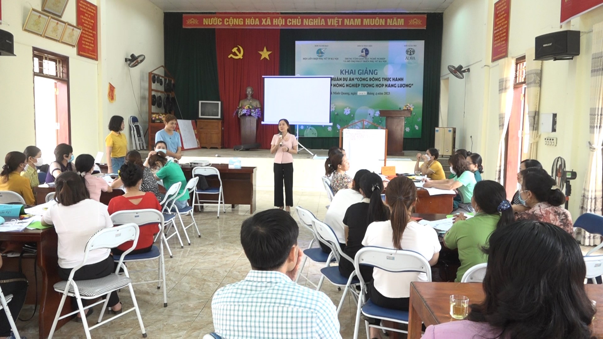 Hỗ trợ hội viên phụ nữ cây giống phát triển kinh tế - ảnh 1