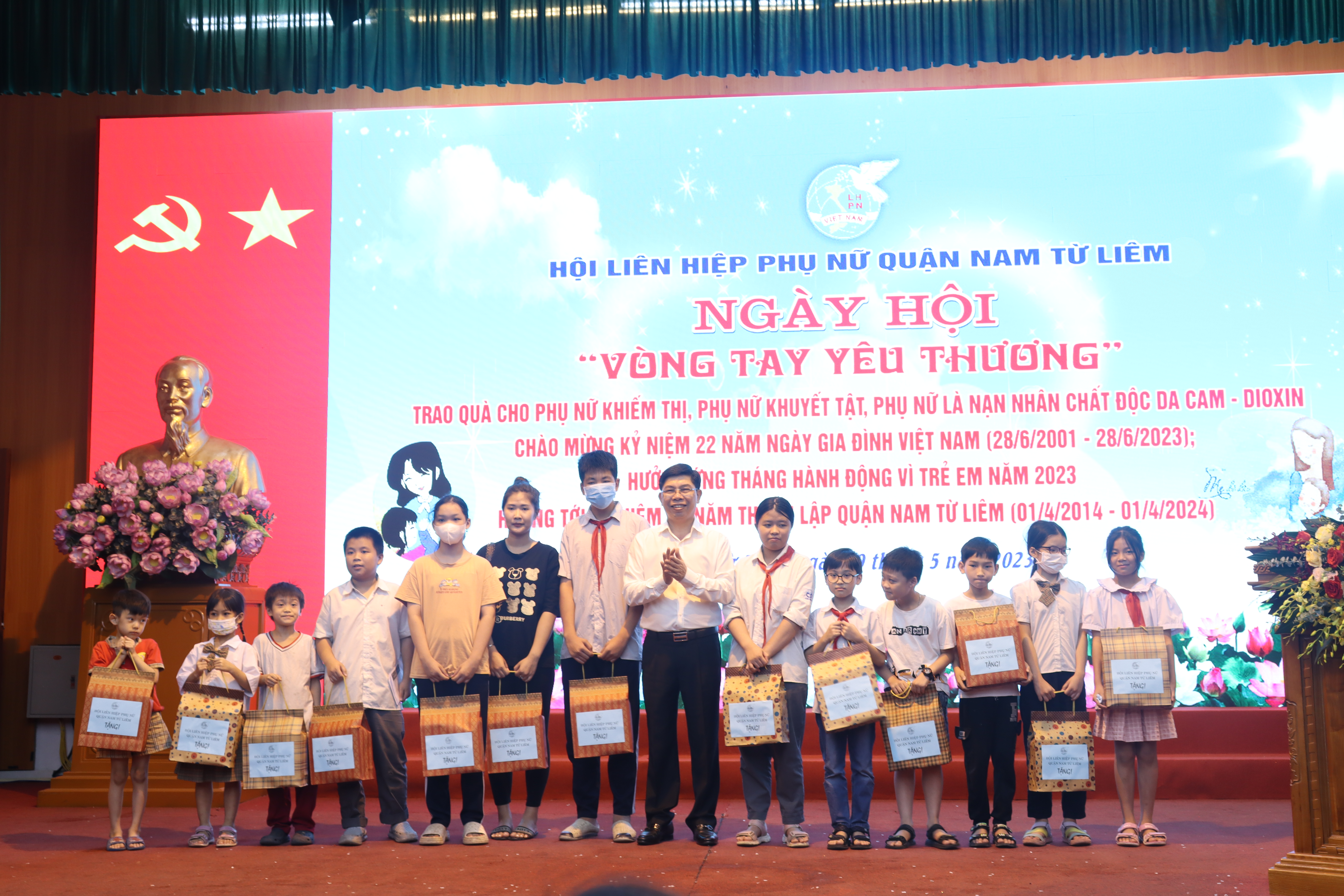 Nhiều điển hình hăng hái trong thi đua yêu nước - ảnh 6