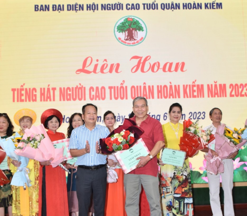 Động viên người cao tuổi sống vui - khỏe - hạnh phúc - ảnh 2