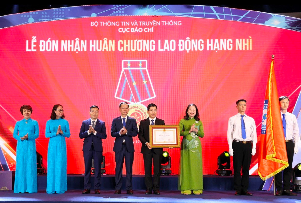 Cục Báo chí đón nhận Huân chương Lao động hạng Nhì nhân kỷ niệm 20 năm thành lập - ảnh 1