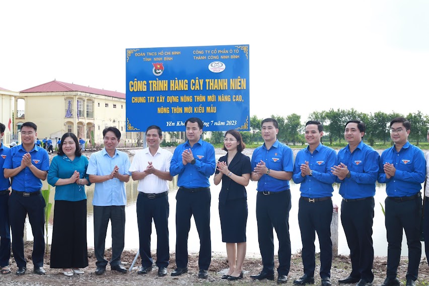 Thu hút đông đảo thanh niên góp phần xây dựng nông thôn mới - ảnh 3