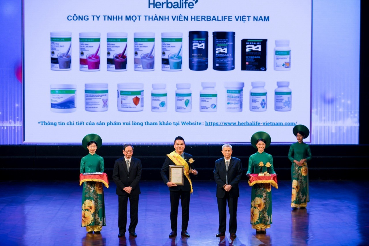Herbalife Việt Nam đạt giải thưởng “Sản Phẩm Vàng Vì Sức Khỏe Cộng Đồng năm 2024” - ảnh 1