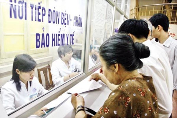 Tham gia BHYT, nhiều bệnh nhân được chi trả hàng tỷ đồng khám chữa bệnh - ảnh 1
