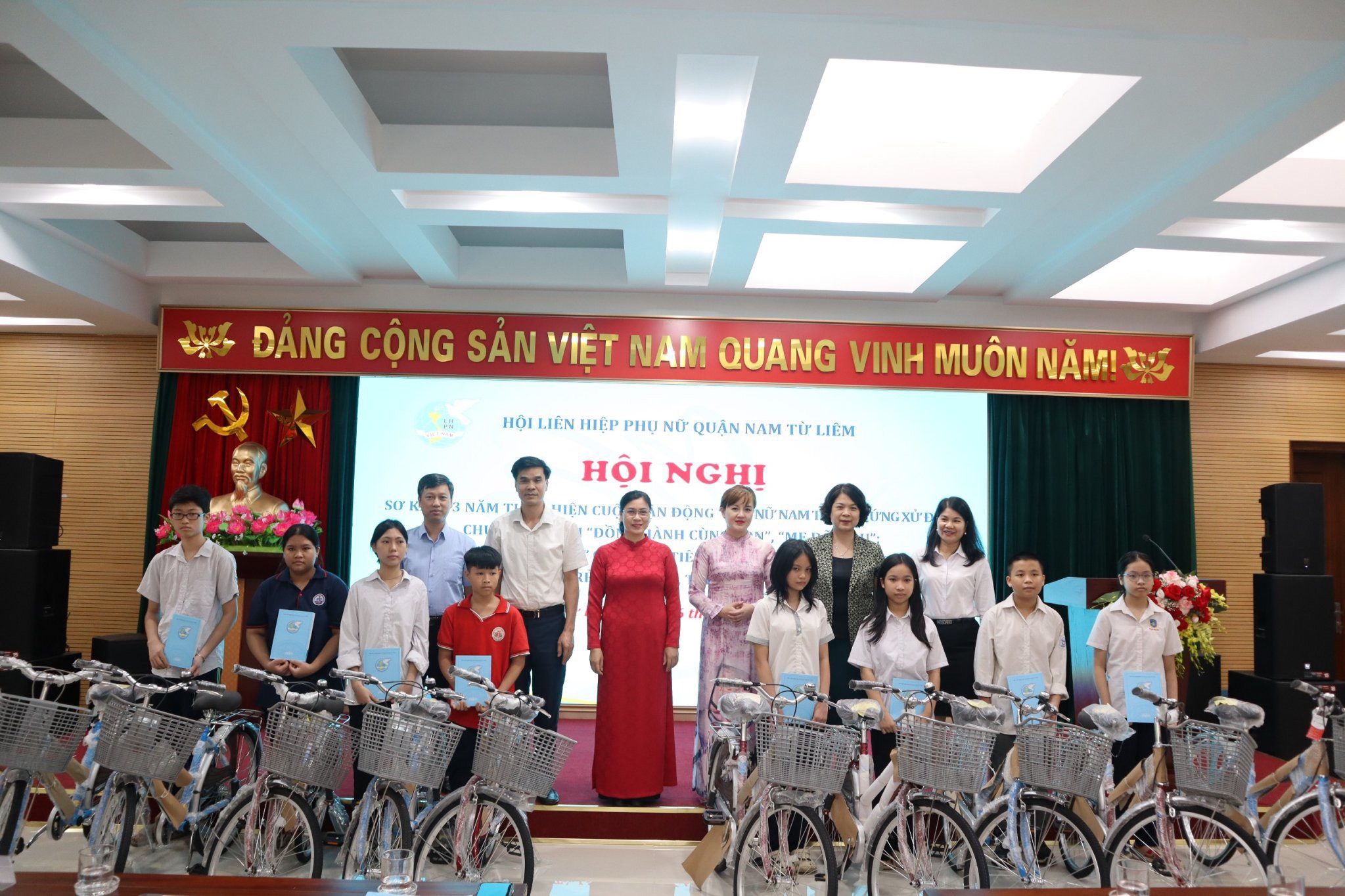 Phụ nữ Nam Từ Liêm góp phần xây dựng người Hà Nội thanh lịch, văn minh - ảnh 3