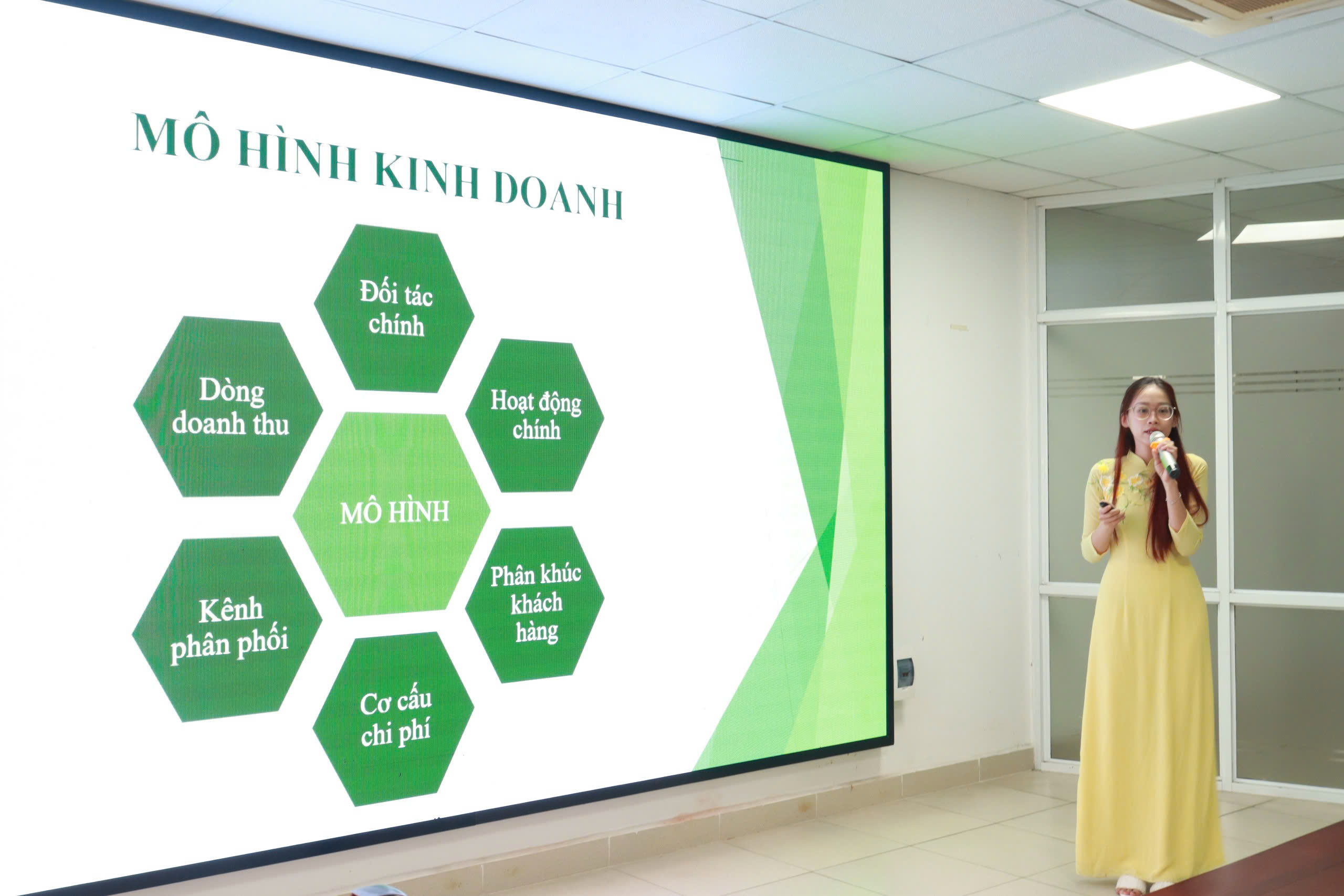 15 dự án của phụ nữ Thủ đô tranh tài sáng tạo - chuyển đổi xanh - ảnh 4