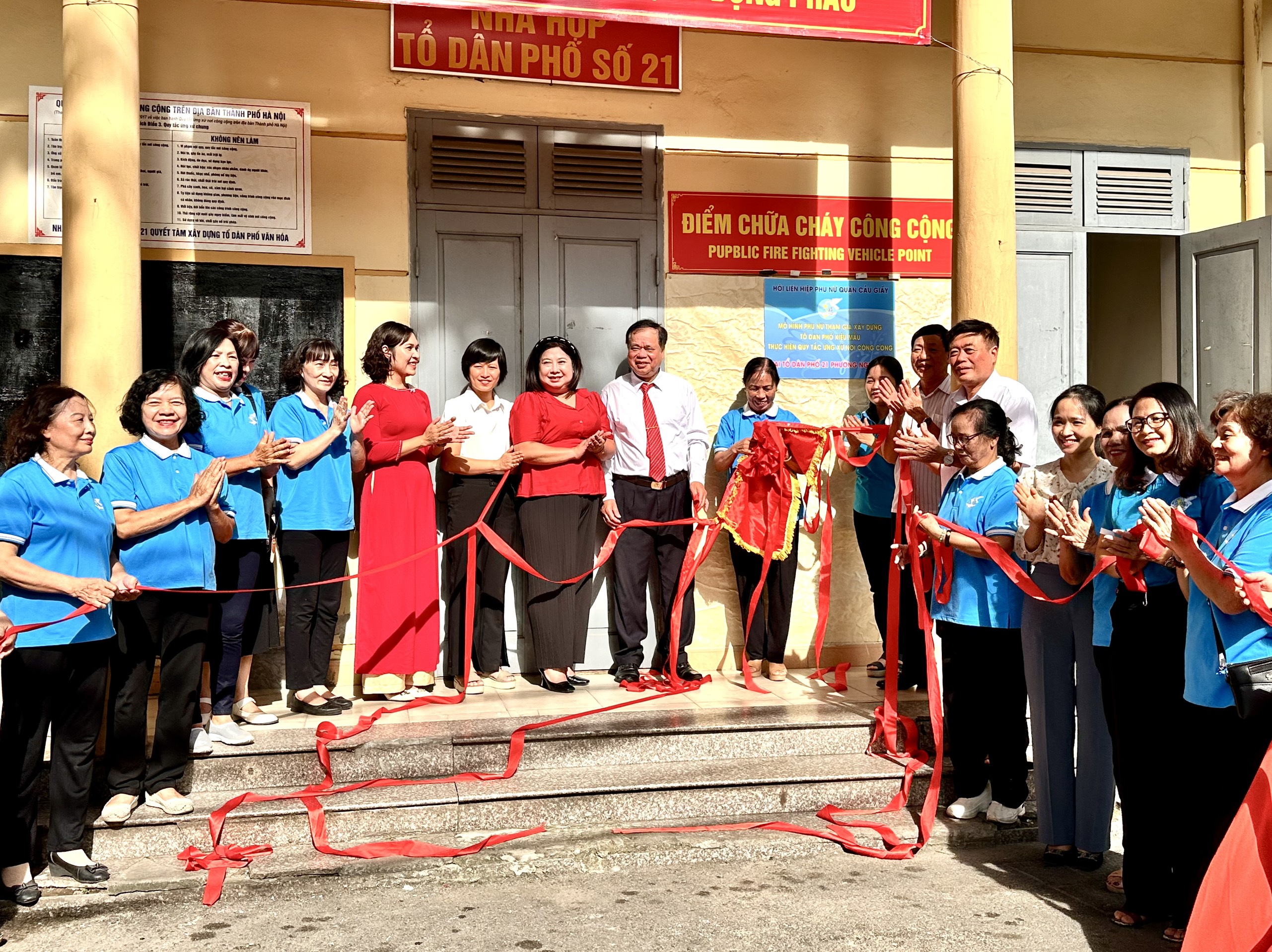 Ra mắt mô hình phụ nữ tham gia xây dựng tổ văn hóa kiểu mẫu - ảnh 6