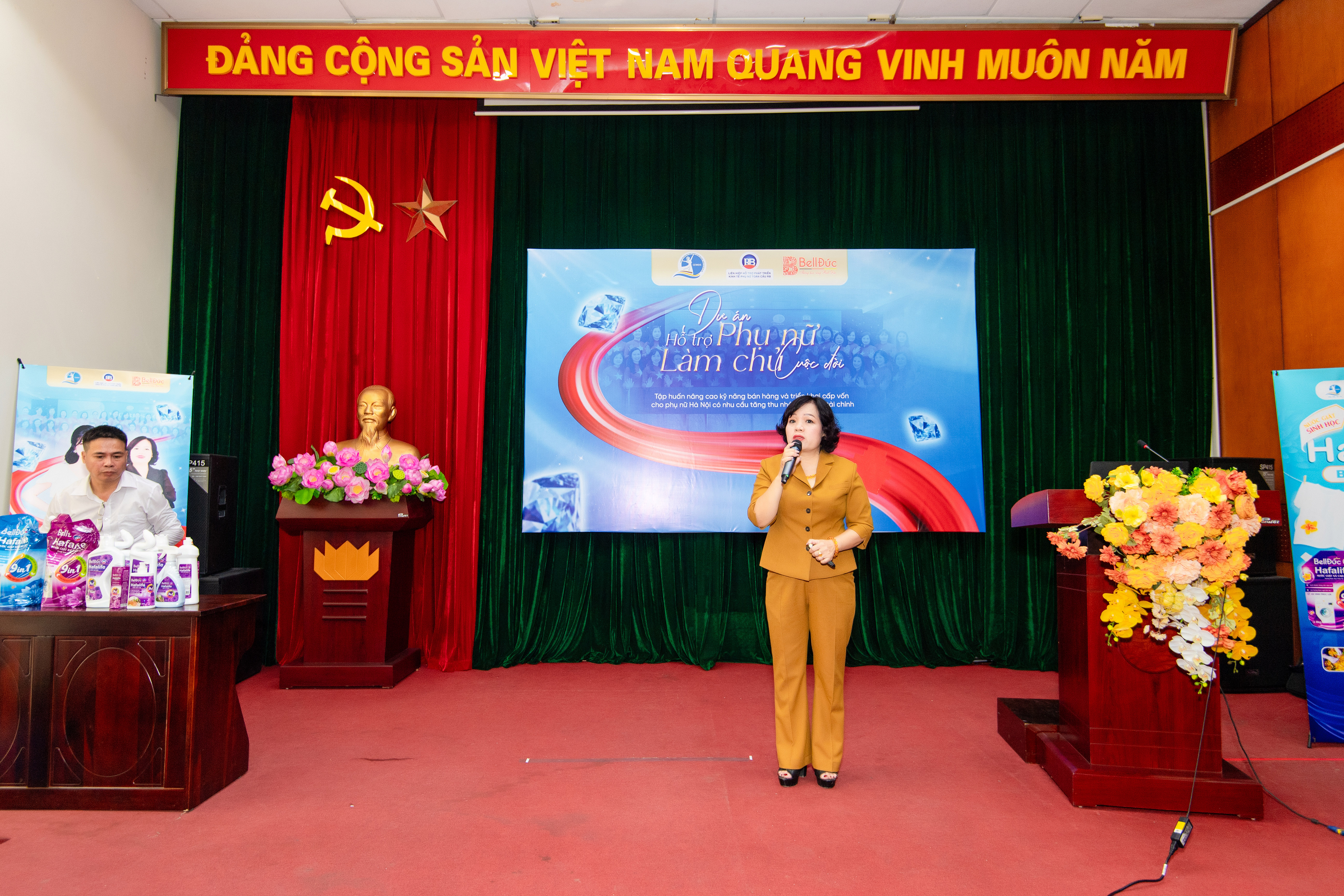 Tập huấn bán hàng giúp phụ nữ làm chủ tài chính - ảnh 2