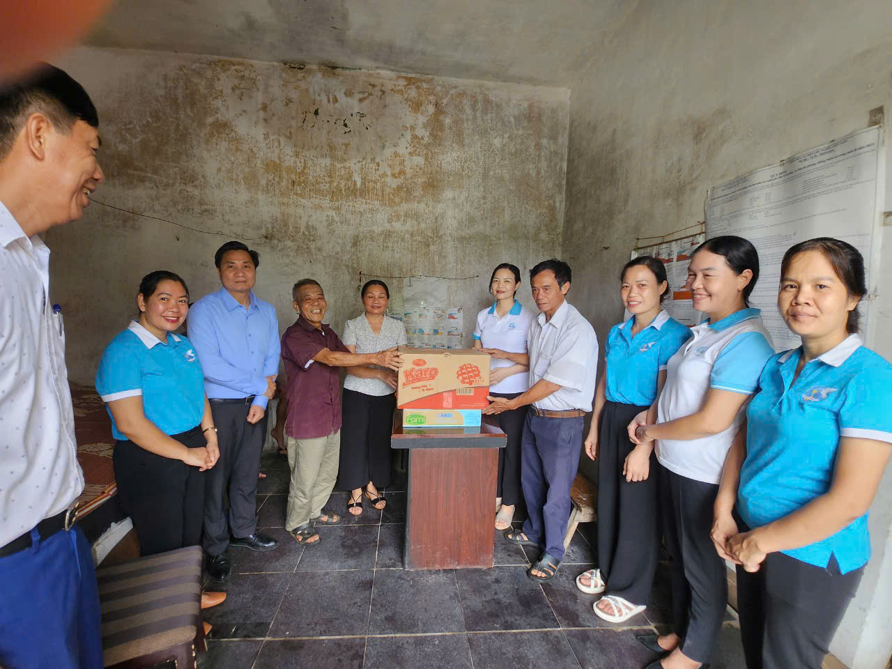 Phụ nữ Đan Phượng chung sức cùng nhân dân khắc phục thiệt hại bão số 3 - ảnh 5
