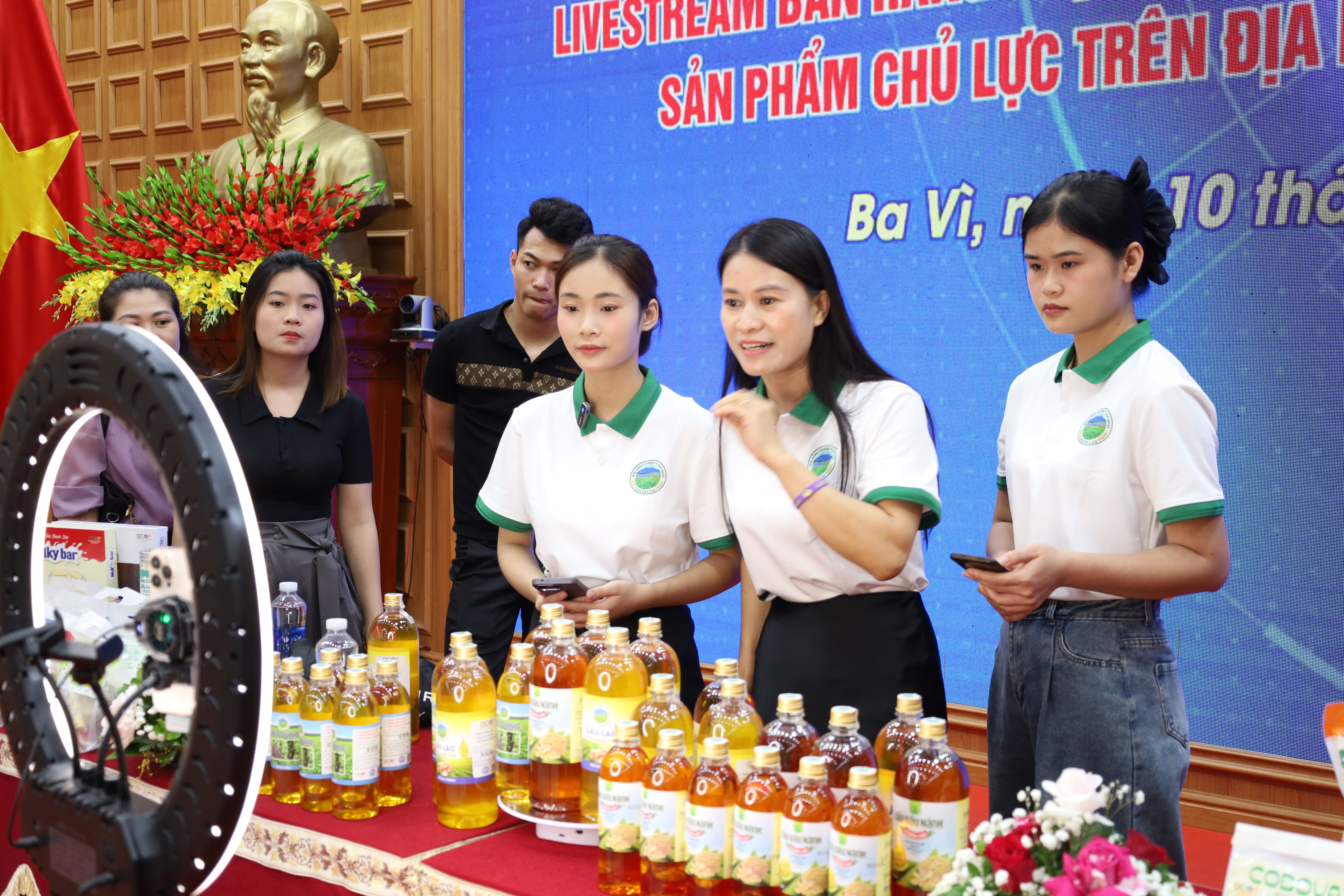 Huyện Ba Vì nâng cao năng lực cho các chủ thể OCOP - ảnh 1