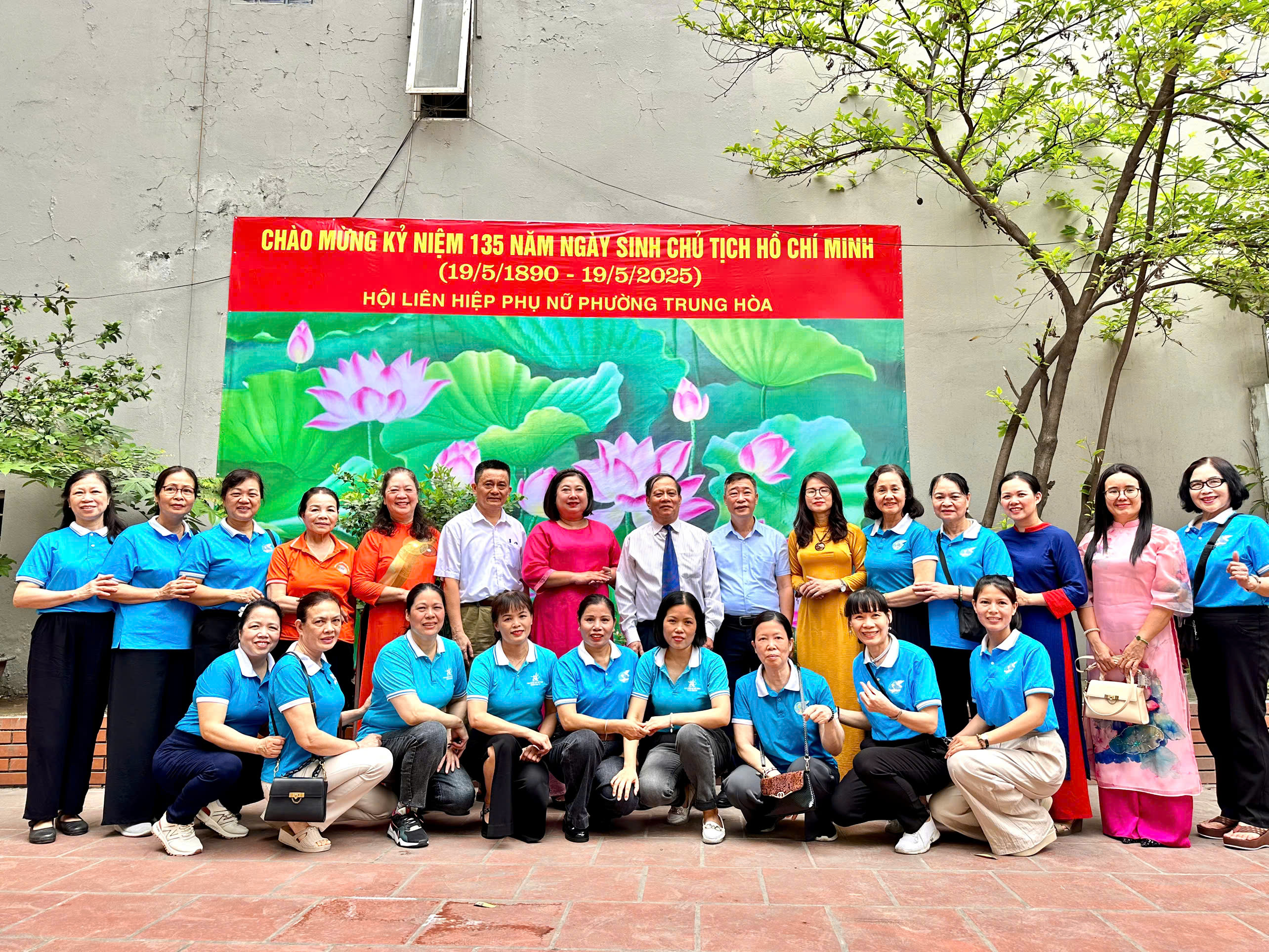 Ra mắt các mô hình phụ nữ thực hiện quy tắc ứng xử nơi công cộng - ảnh 6