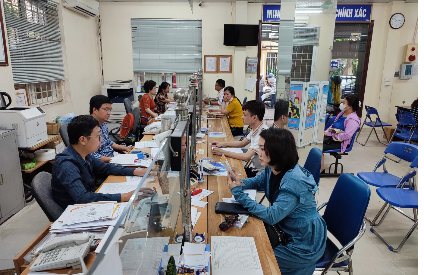 Ngành Bảo hiểm xã hội đảm bảo vận hành thông suốt liên tục, không gián đoạn cho người tham gia - ảnh 1