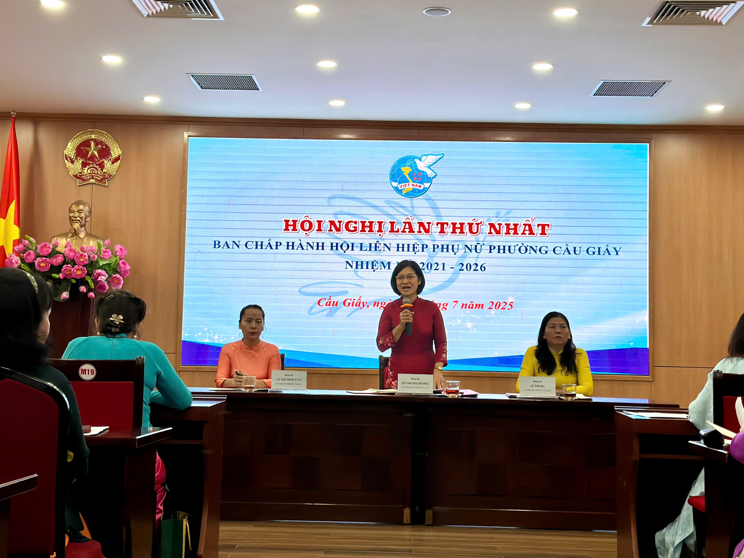 Nỗ lực hơn nữa nâng cao vị thế của phụ nữ trong tình hình mới - ảnh 6