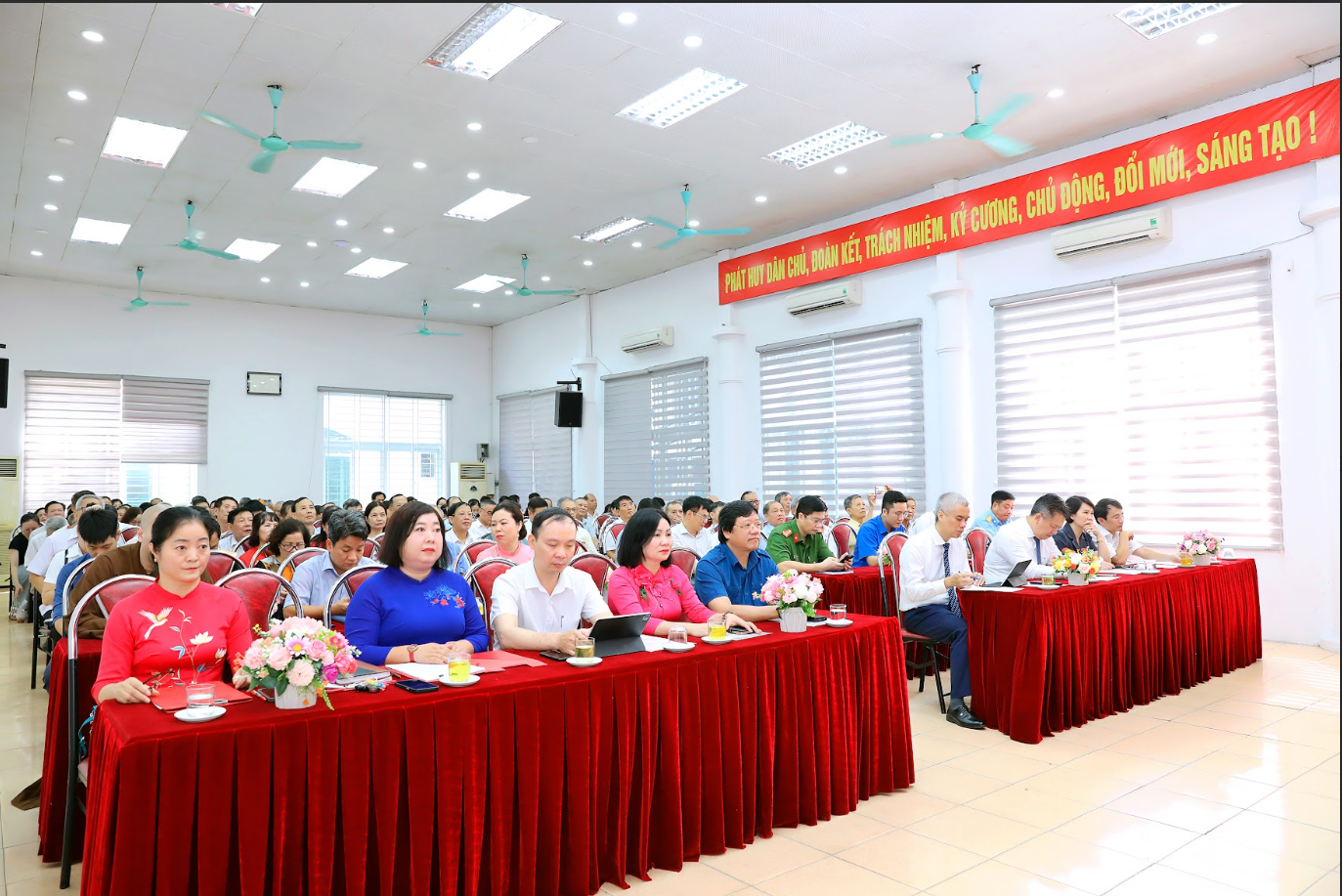 Đảm bảo ổn định, thống nhất và phát triển trong bối cảnh mới - ảnh 1