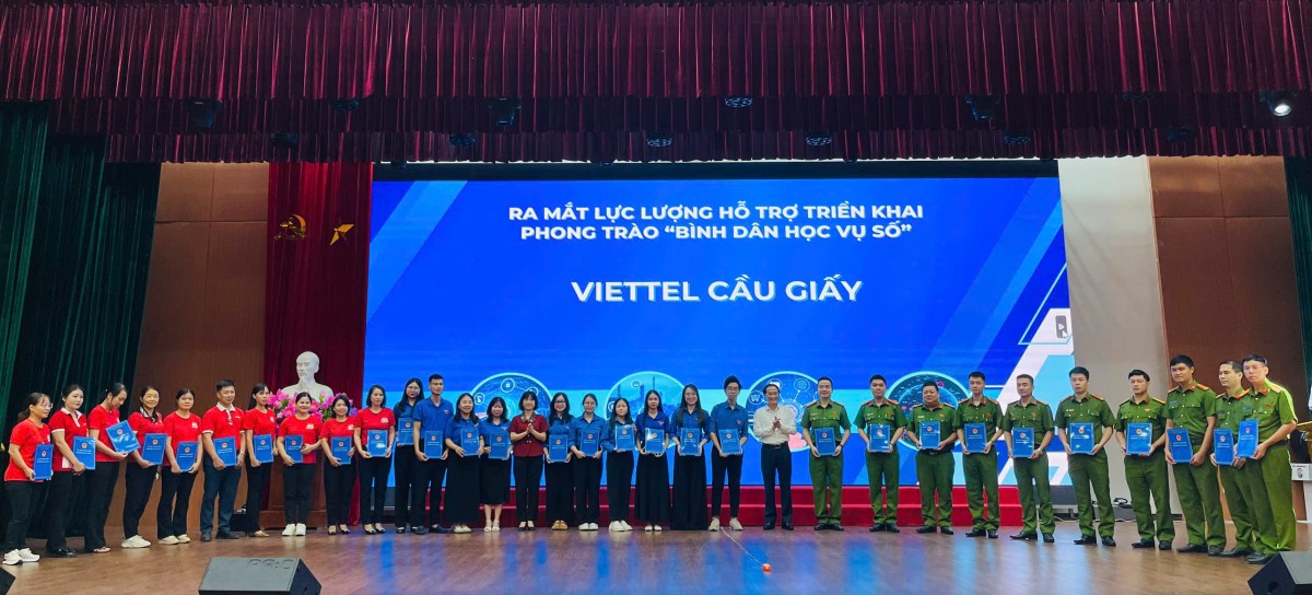 Phường Cầu Giấy phát động phong trào “Bình dân học vụ số“ - ảnh 2