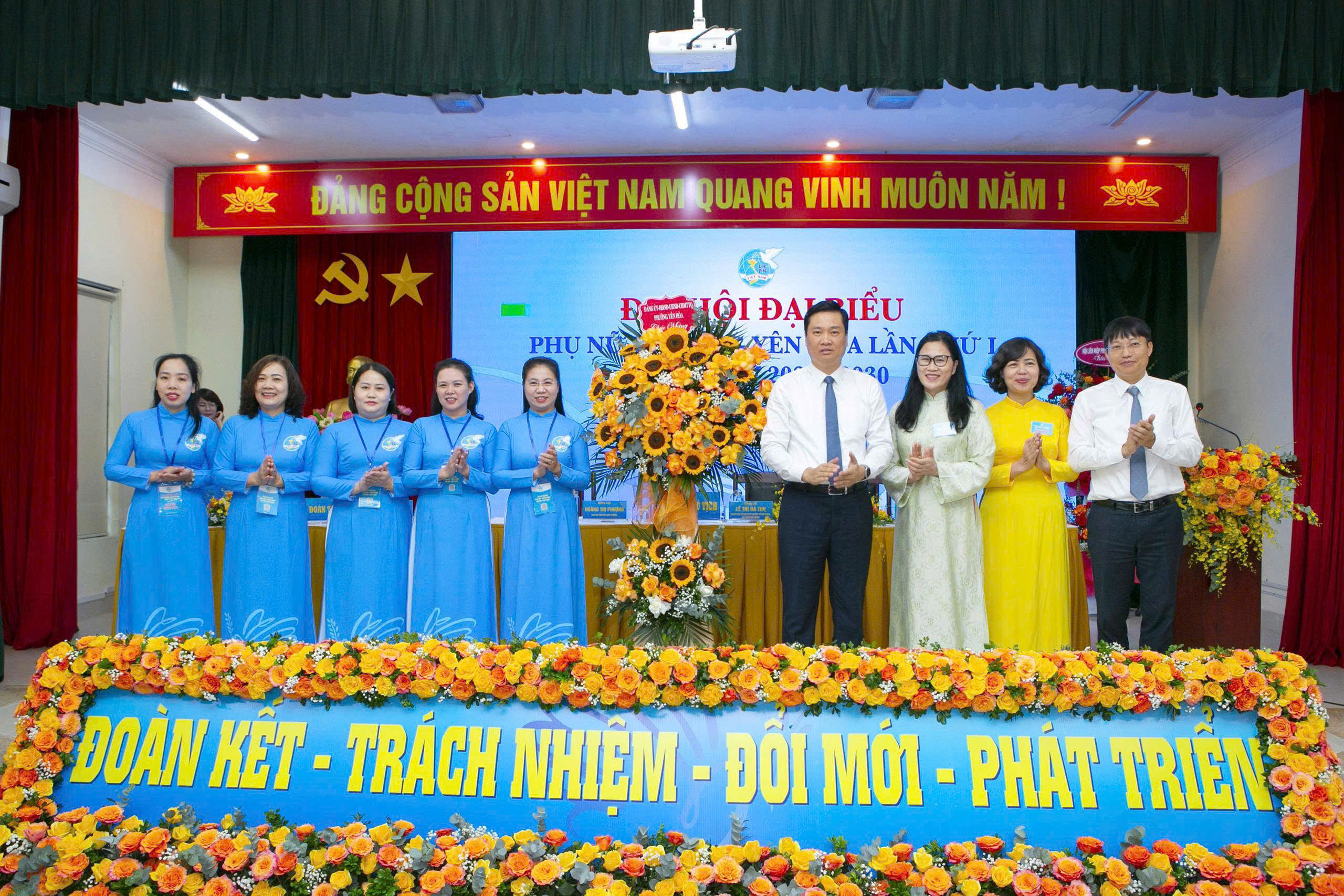 Phụ nữ Yên Hòa giữ gìn hạnh phúc gia đình, xây dựng phường văn minh hiện đại - ảnh 3