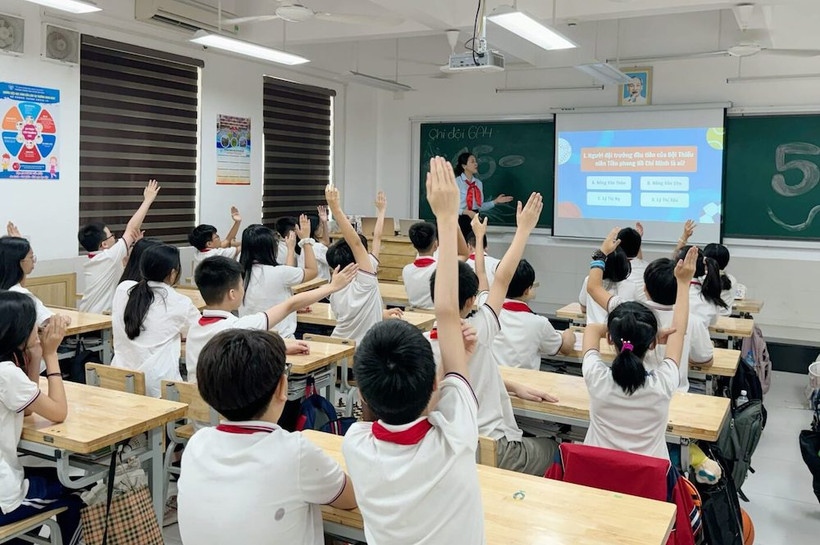 Hà Nội điều chỉnh kế hoạch dạy học linh hoạt để ứng phó bão số 11 - ảnh 1