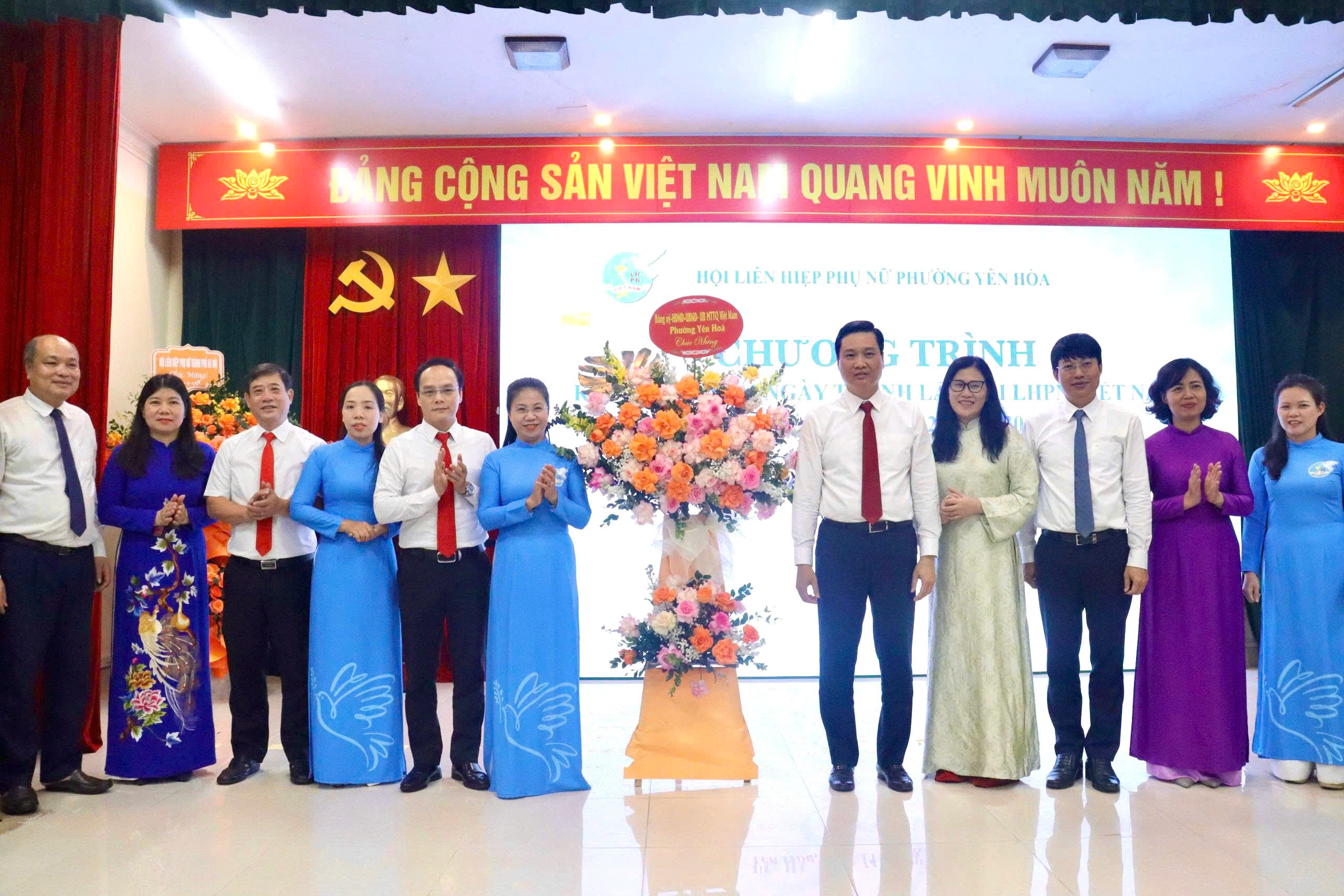 Bí thư Đảng ủy phường Yên Hòa là hội viên danh dự Hội LHPN Việt Nam - ảnh 3