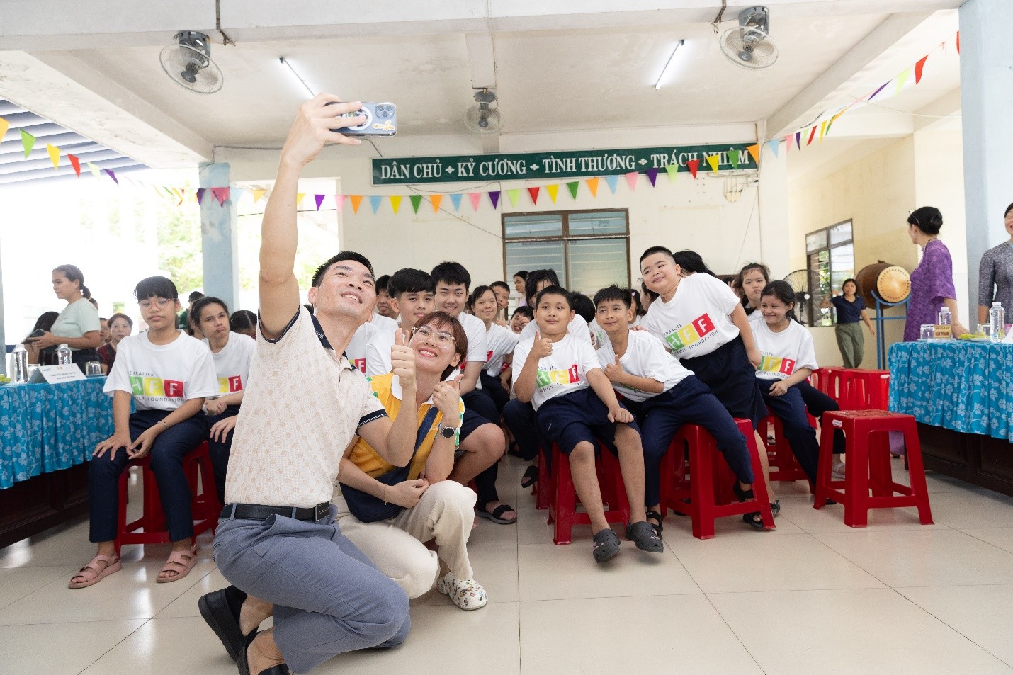 Hỗ trợ bữa ăn dinh dưỡng hằng ngày cho hơn 3.000 người có hoàn cảnh khó khăn - ảnh 3