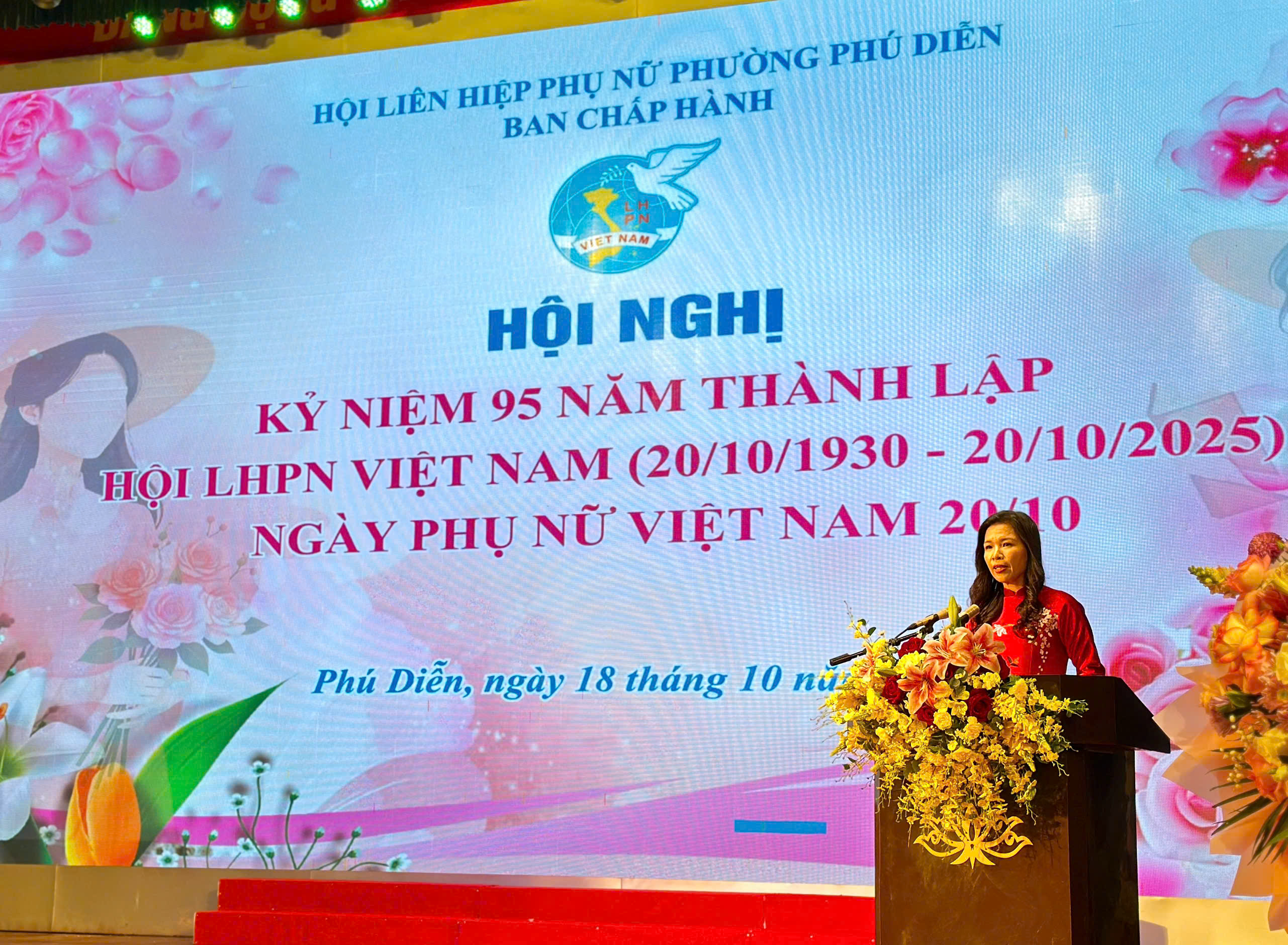 Phụ nữ phường Phú Diễn thể hiện tài năng, duyên dáng - ảnh 2