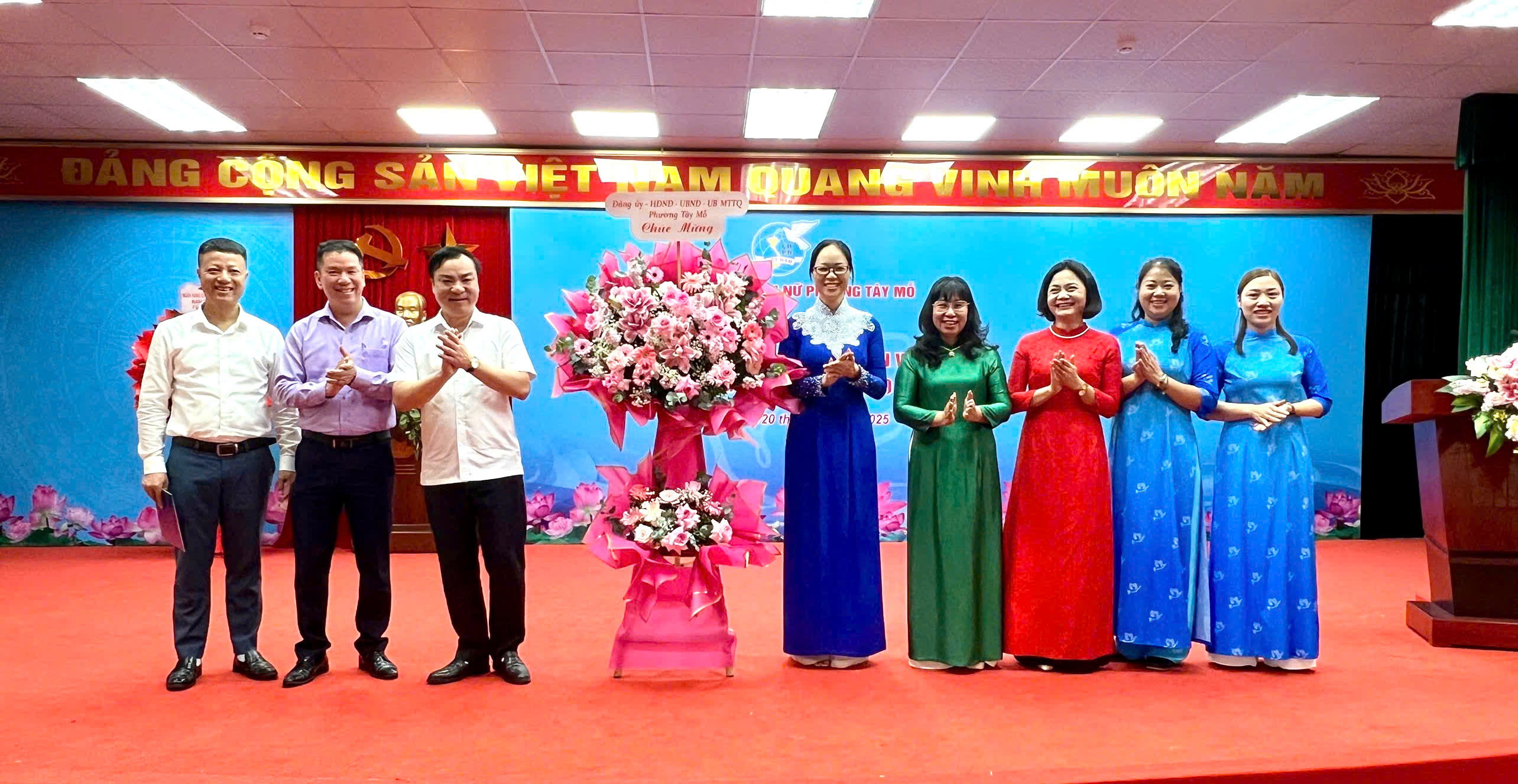 Hội LHPN phường Tây Mỗ kỷ niệm 95 năm ngày thành lập Hội LHPN Việt Nam - ảnh 3