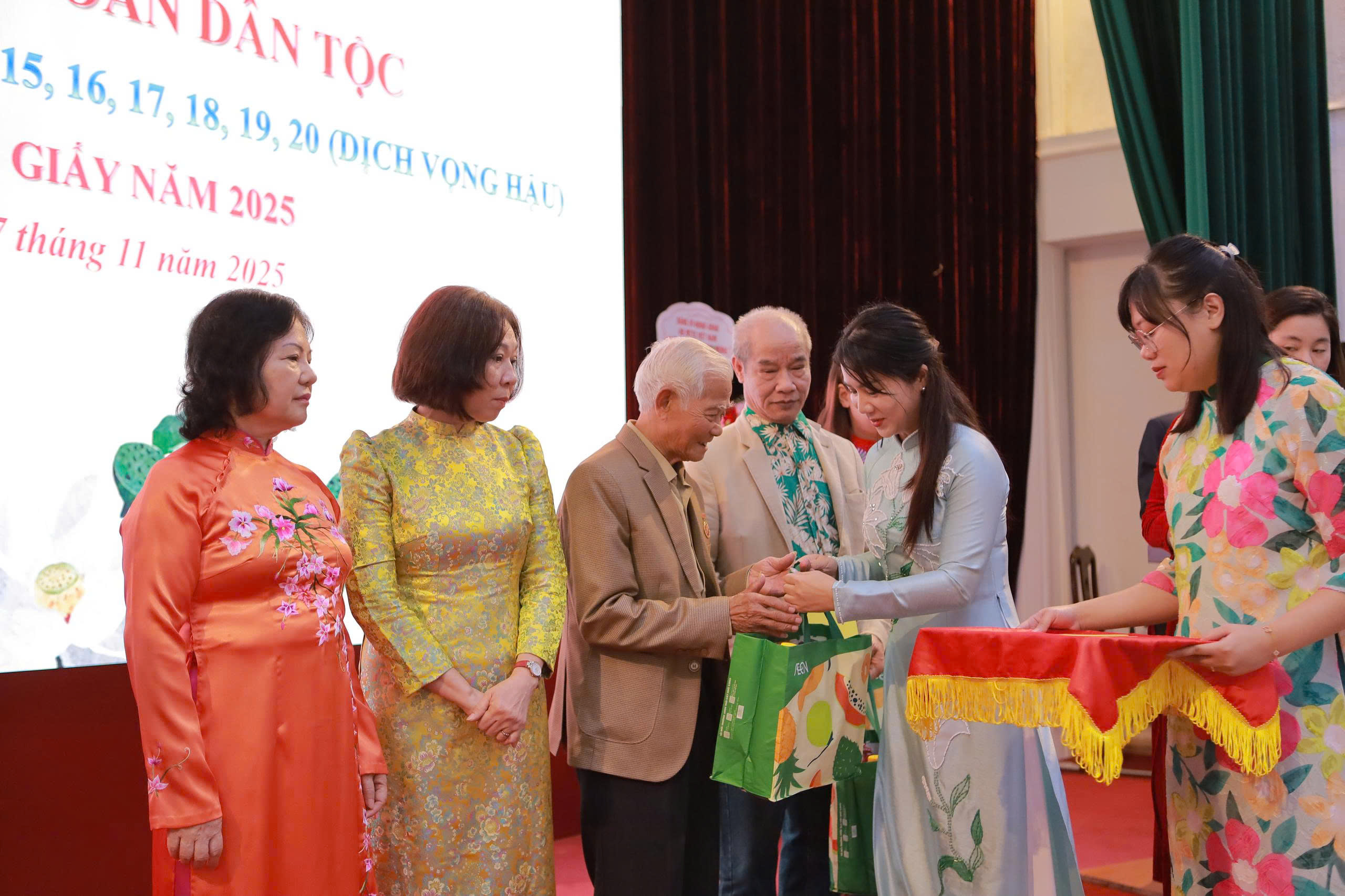 Phường Cầu Giấy tổ chức Ngày hội đại đoàn kết - ảnh 5