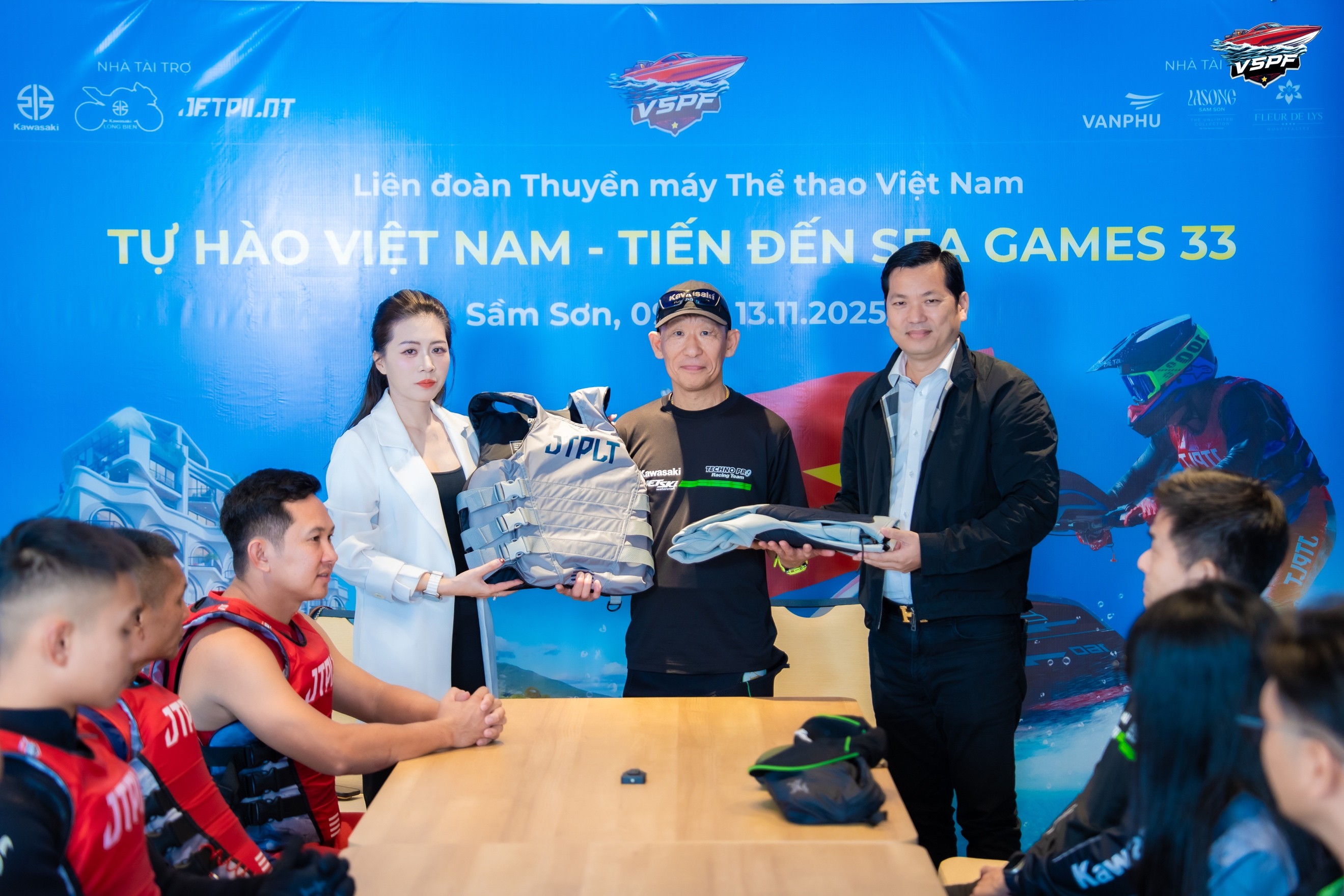 Đội tuyển Jet Ski Việt Nam hoàn thành đợt tập huấn nước rút, sẵn sàng chinh phục SEA Games 33 - ảnh 2