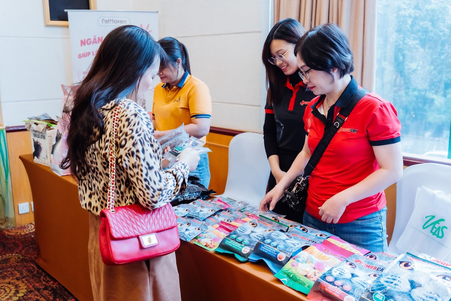 Thị trường thú cưng Việt Nam đang ngày càng được quan tâm - ảnh 4