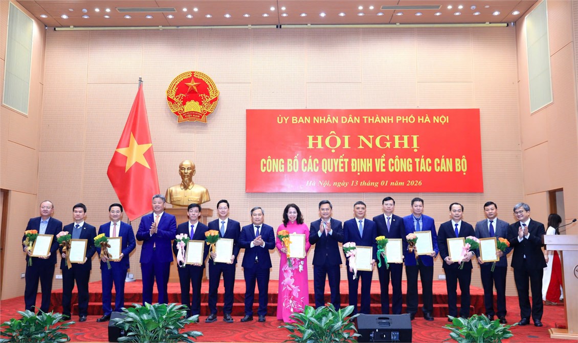 Chủ tịch Hội đồng Trường Đại học sư phạm Hà Nội là tân Giám đốc Sở Giáo dục và Đào tạo Hà Nội - ảnh 2