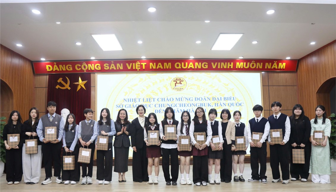 Đoàn học sinh Hàn Quốc học tập, giao lưu tại Hà Nội - ảnh 2