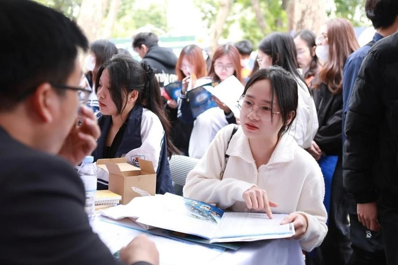 Đối tượng nào được xét tuyển thẳng trong tuyển sinh đại học năm 2026? - ảnh 1