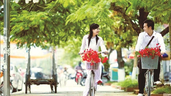 Khóc dở, mếu dở vì... tình yêu tuổi mới lớn - ảnh 1