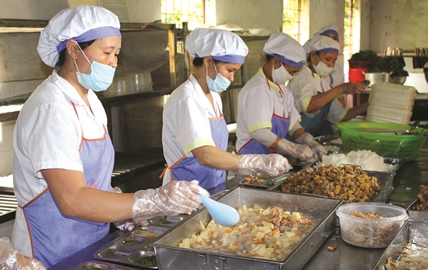 Chất lượng bếp ăn tập thể tại trường học: Vì một thế hệ tương lai khỏe mạnh - ảnh 2
