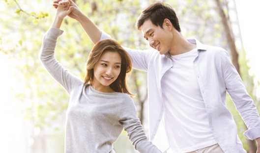 Vợ chồng “bén tiếng, quen hơi” - ảnh 1