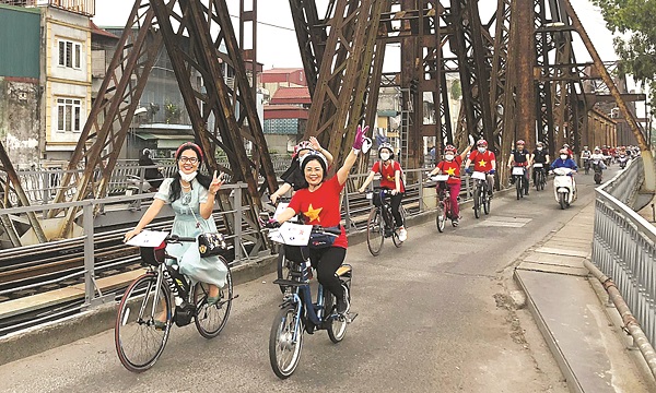 Khám phá Hà Nội bằng xe đạp - ảnh 1
