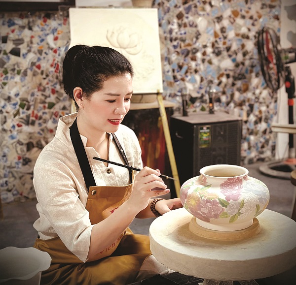 Vũ Như Quỳnh - Khát vọng đưa gốm Việt ra thế giới - ảnh 1