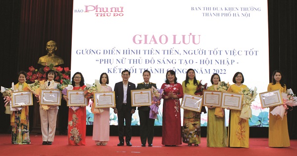 Vươn cao từ bệ phóng gia đình - ảnh 1